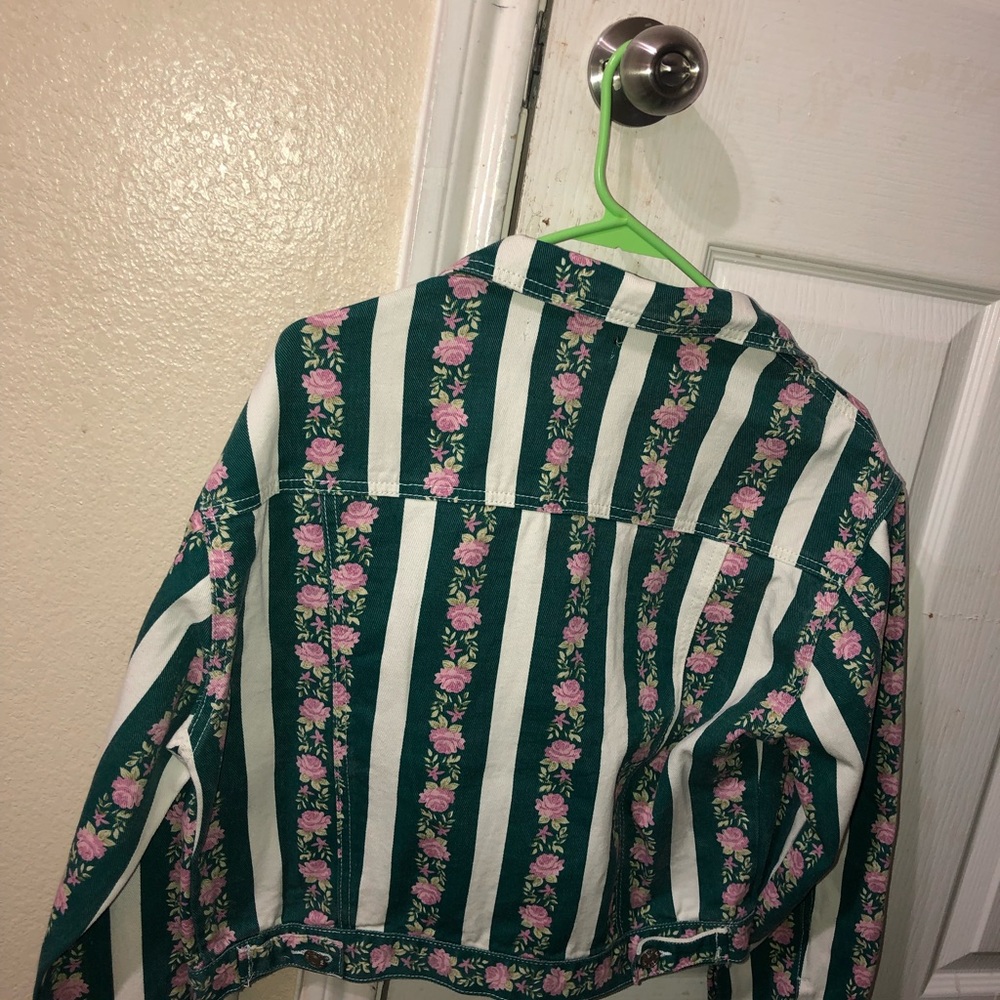 Jacket - Picture 3 of 4